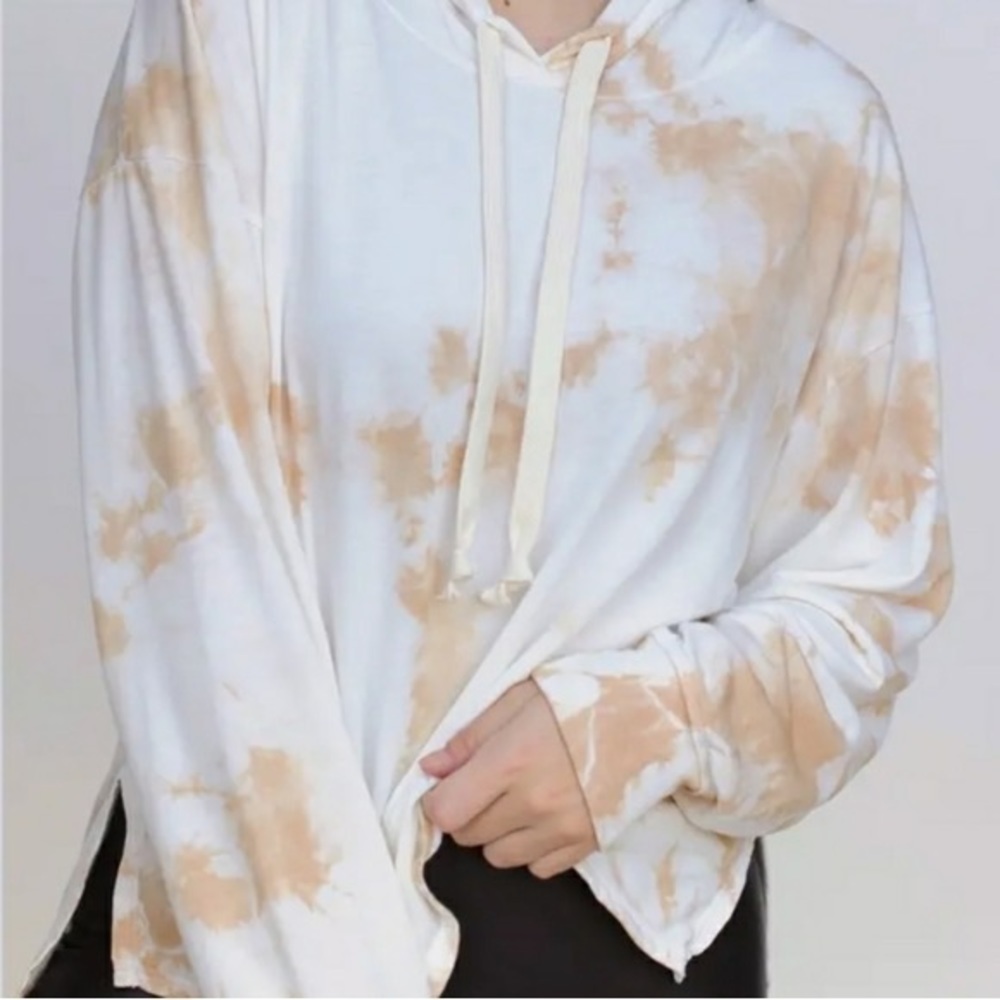 FOUND New With Tags Rose Taupe Tie Dye Hoodie Size Small